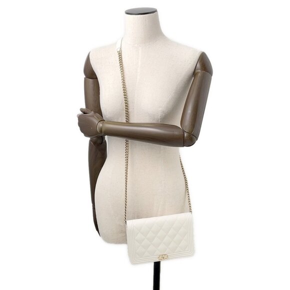 CHANEL Boy Chanel Chain Wallet Calfskin White - Picture 1 of 14